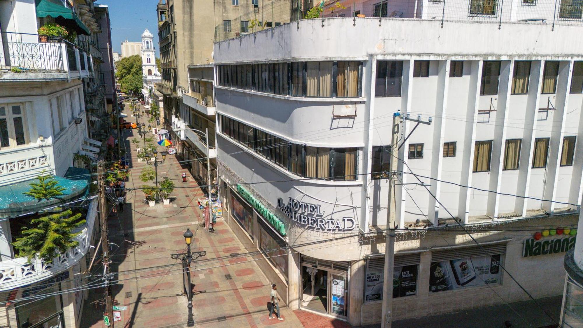 Hotel Libertad At Historic Main Street Santo Domingo Exterior foto