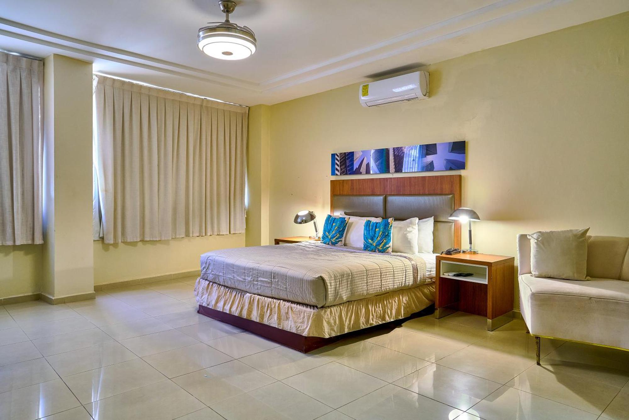 Hotel Libertad At Historic Main Street Santo Domingo Exterior foto